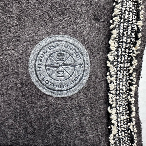 BNCI | Womens Navajo Gray Pullover Sweater - Poncho Inspo | Size Small - Picture 11 of 15